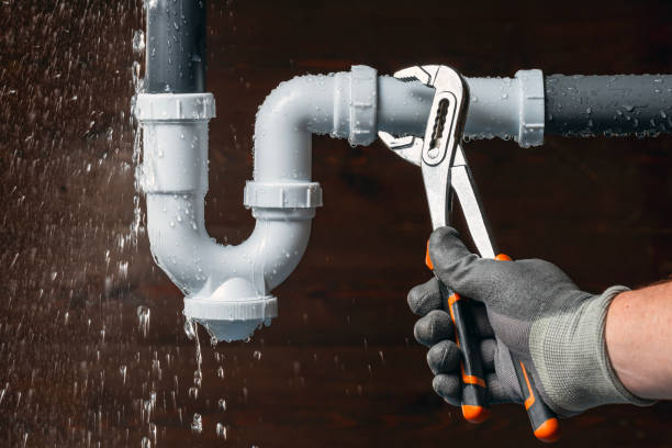 Professional Burst Pipe Repair technician working in Hima, KY